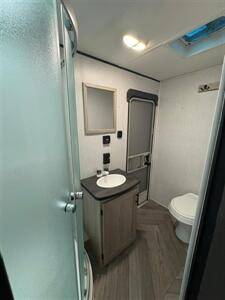 2021 Heartland PROWLER 320BH   - Photo 26 - Liberty, TX 77575