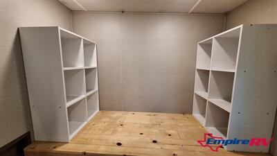 2021 Grand Design Solitude 3740BHR - Photo 14 - Liberty, TX 77575