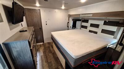 2021 Forest River Cedar Creek - Photo 11 - Liberty, TX 77575