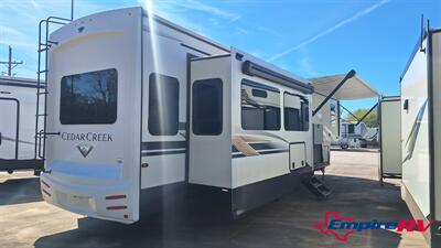 2021 Forest River Cedar Creek - Photo 4 - Liberty, TX 77575