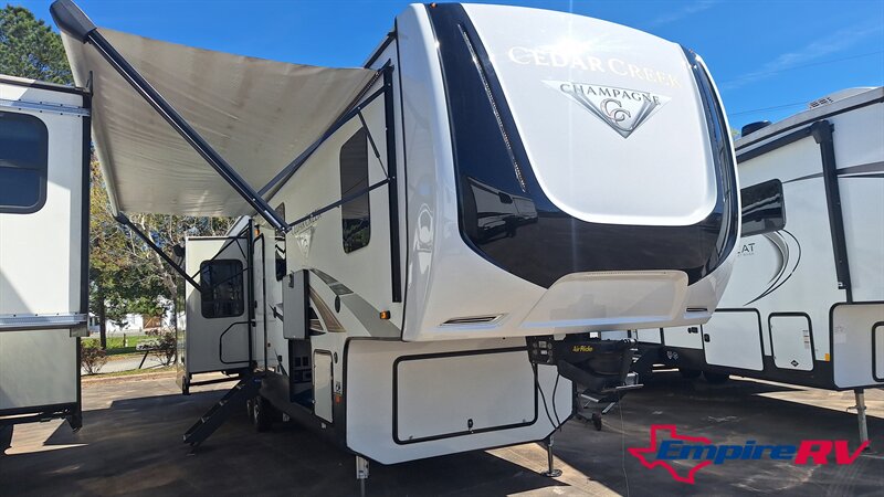 2021 Forest River Cedar Creek   - Photo 1 - Liberty, TX 77575