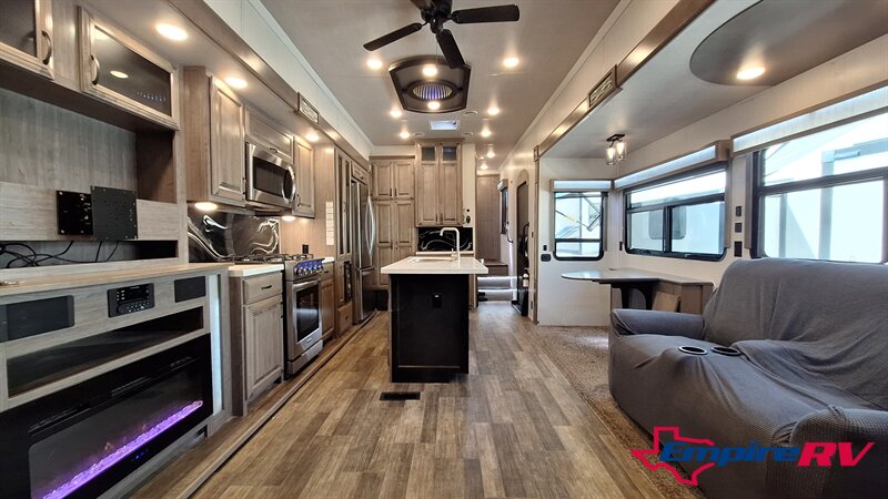 2021 Forest River Cedar Creek - Photo 10 - Liberty, TX 77575