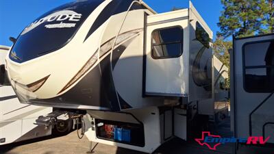 2017 grand design 310GK solitude   - Photo 12 - Liberty, TX 77575