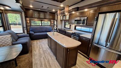 2017 grand design 310GK solitude   - Photo 15 - Liberty, TX 77575