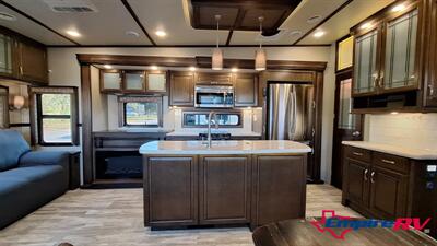 2017 grand design 310GK solitude   - Photo 17 - Liberty, TX 77575