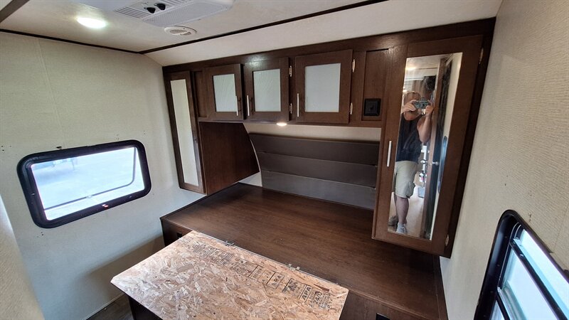 2020 Forest River Wildcat 311RKS - Photo 13 - Liberty, TX 77575