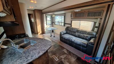 2016 crossroads 36DB   - Photo 5 - Liberty, TX 77575