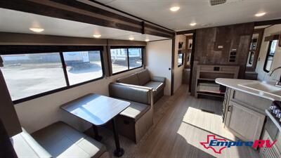 2021 Keystone HIDEOUT 318BR - Photo 8 - Liberty, TX 77575