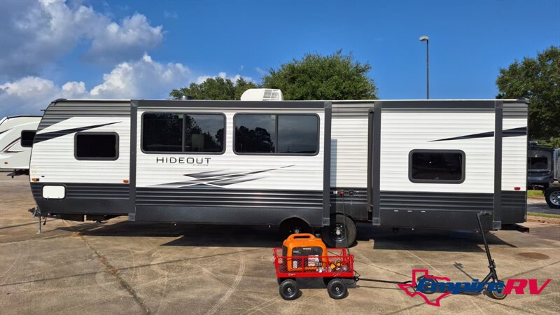 2021 Keystone HIDEOUT 318BR - Photo 3 - Liberty, TX 77575