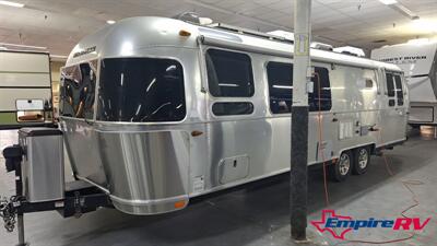 2020 Airstream Flying Cloud 30RB   - Photo 2 - Liberty, TX 77575
