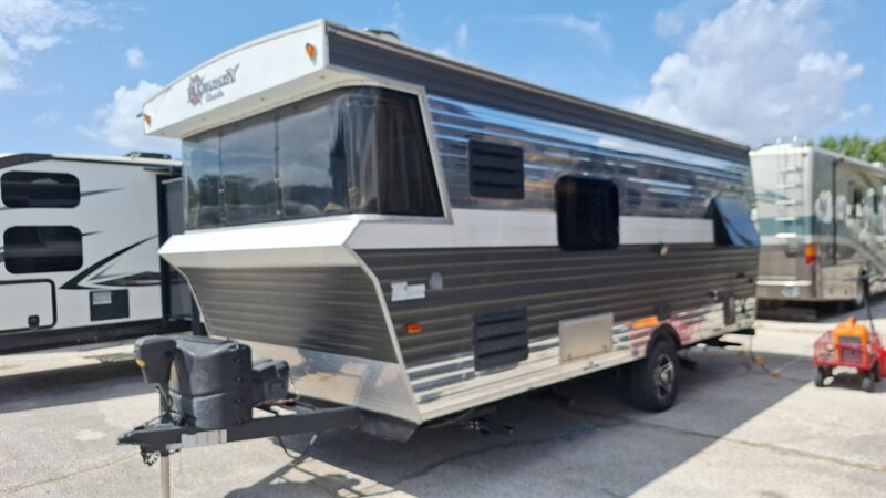 2019 Heartland TERRY CLASSIC V22 - Photo 2 - Liberty, TX 77575