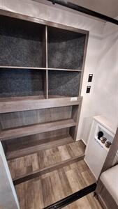 2021 Forest River CEDAR CREEK 38EL   - Photo 19 - Liberty, TX 77575