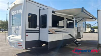 2021 Forest River CEDAR CREEK 38EL   - Photo 4 - Liberty, TX 77575