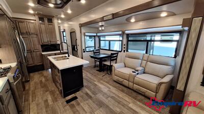 2021 Forest River CEDAR CREEK 38EL   - Photo 12 - Liberty, TX 77575