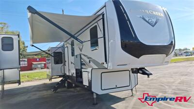 2021 Cedar Creek 38El