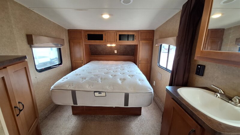 2013 Forest River Cherokee - Photo 10 - Oxnard, CA 93030