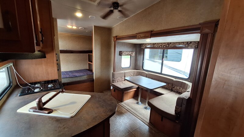 2013 Forest River Cherokee - Photo 6 - Oxnard, CA 93030