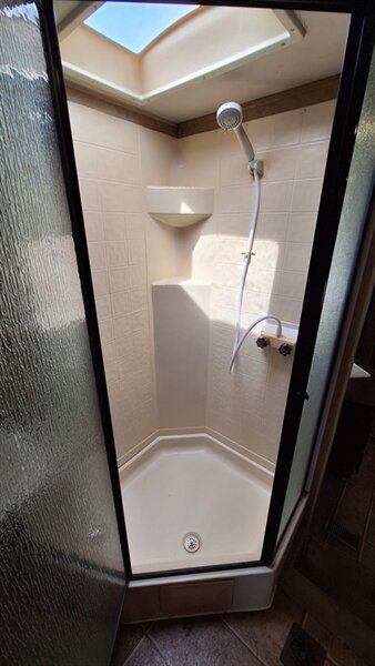 2013 Forest River Cherokee - Photo 13 - Oxnard, CA 93030