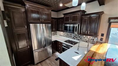2019 Forest River RIVERSTONE 39RKFB   - Photo 10 - Liberty, TX 77575