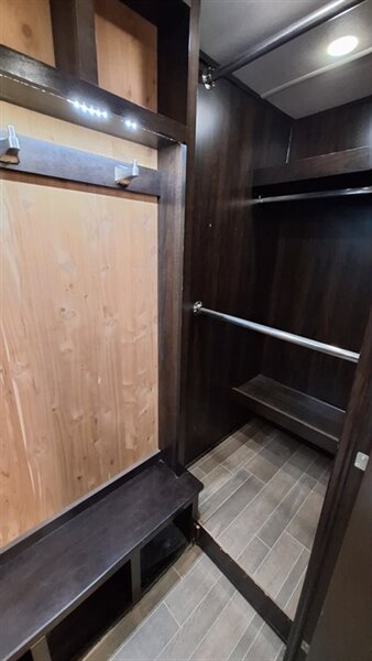 2019 Forest River RIVERSTONE 39RKFB - Photo 17 - Liberty, TX 77575
