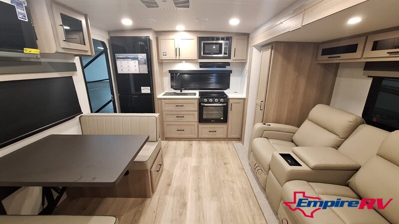 2026 Forest River FLAGSTAFF MICRO-LITE 25SRK - Photo 12 - Liberty, TX 77575