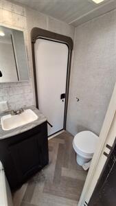 2020 Forest River SALEM 32BHDS 32bhds - Photo 14 - Liberty, TX 77575