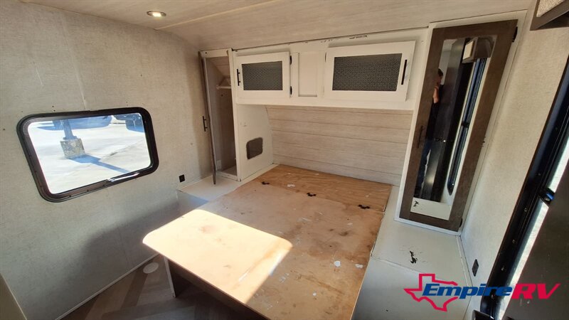 2020 Forest River SALEM 32BHDS 32bhds - Photo 12 - Liberty, TX 77575