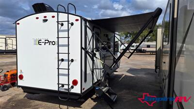 2022 Forest River Flagstaff Lite   - Photo 4 - Liberty, TX 77575