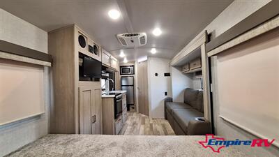 2022 Forest River Flagstaff Lite   - Photo 6 - Liberty, TX 77575