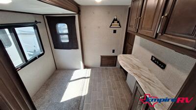 2020 Keystone AVALANCHE 366MB   - Photo 8 - Liberty, TX 77575