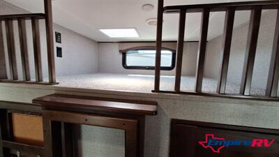 2020 Keystone AVALANCHE 366MB   - Photo 9 - Liberty, TX 77575