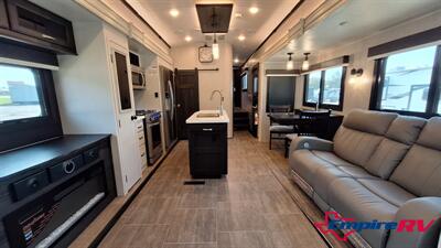 2022 Jayco northpoint 377RLBH   - Photo 16 - Liberty, TX 77575