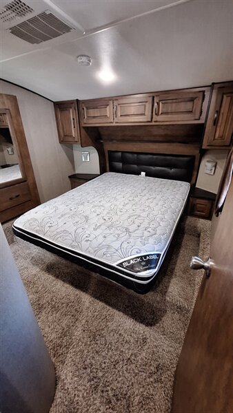 2016 Grand Design RV Reflection - Photo 12 - Liberty, TX 77575