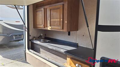 2018 Rockwood 8328BS   - Photo 4 - Liberty, TX 77575