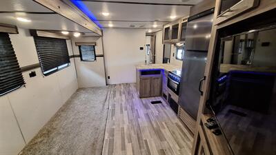 2021 Keystone zinger 299RE - Photo 8 - Oxnard, CA 93030