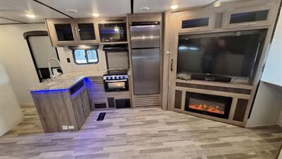 2021 Keystone zinger 299RE - Photo 10 - Oxnard, CA 93030
