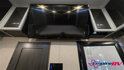 2021 DRV FULLHOUSE LX455   - Photo 15 - Liberty, TX 77575