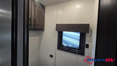 2021 DRV FULLHOUSE LX455   - Photo 9 - Liberty, TX 77575