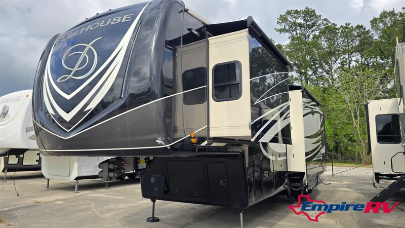 2021 DRV FULLHOUSE LX455   - Photo 1 - Liberty, TX 77575