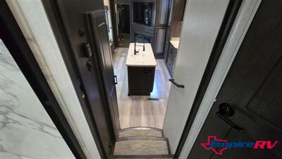 2021 DRV FULLHOUSE LX455   - Photo 8 - Liberty, TX 77575