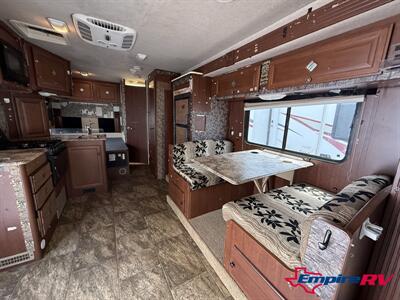 2012 Fleetwood Tioga montara 25K   - Photo 4 - Liberty, TX 77575