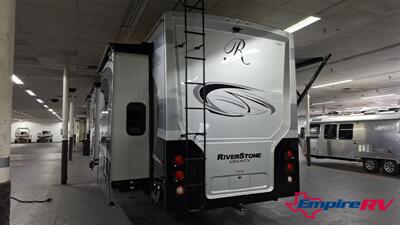 2023 Forest River Riverstone 391FSK   - Photo 4 - Liberty, TX 77575