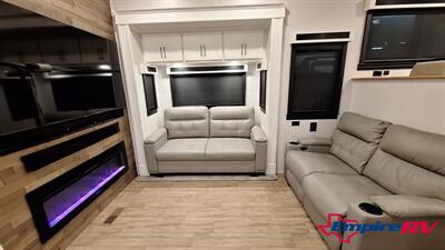 2023 Forest River Riverstone 391FSK   - Photo 12 - Liberty, TX 77575