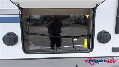 1996 Forest River Salem   - Photo 6 - Liberty, TX 77575