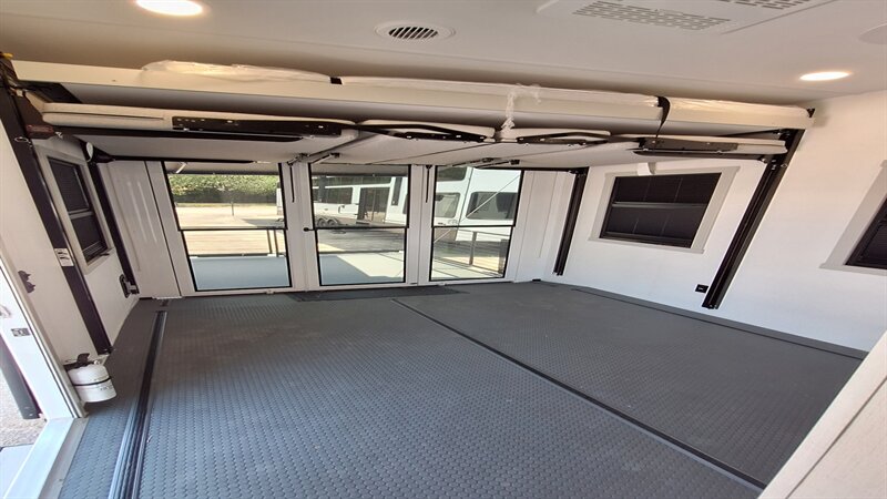 2025 Brinkley RV Model G 3970 - Photo 21 - Liberty, TX 77575