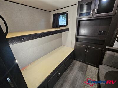 2021 Jayco Jayflight 33RBTS   - Photo 19 - Liberty, TX 77575