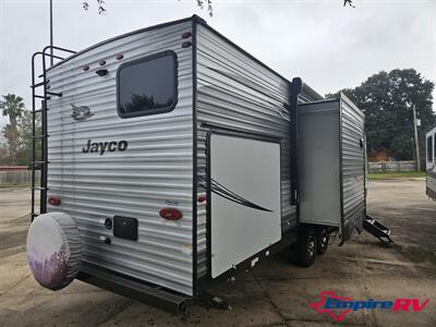 2021 Jayco Jayflight 33RBTS   - Photo 3 - Liberty, TX 77575