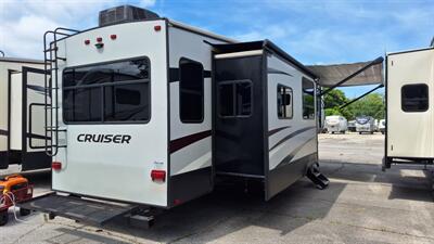 2018 CROSSROADS CRUISER 3471MD   - Photo 4 - Oxnard, CA 93030