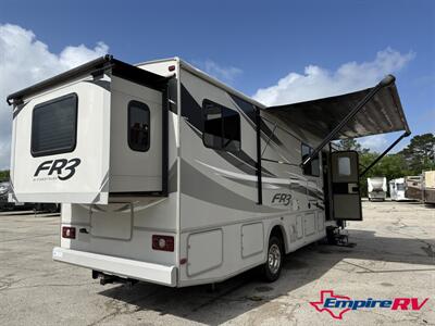 2016 Forest River FR3 28DS   - Photo 5 - Liberty, TX 77575