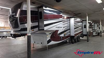 2022 Forest River Riverstone LEGACY 442MC - Photo 2 - Oxnard, CA 93030